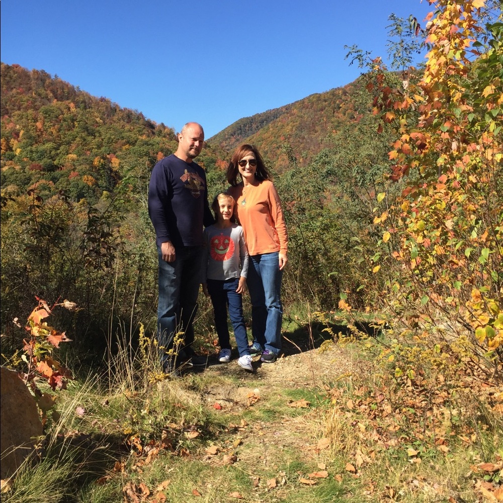 Meet your Posher, Dana